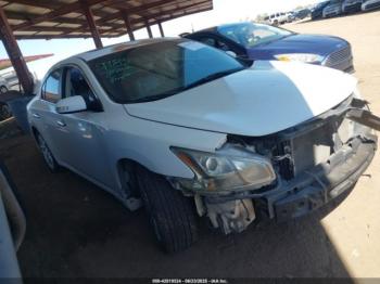  Salvage Nissan Maxima