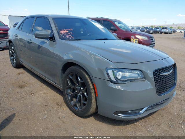  Salvage Chrysler 300