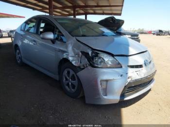  Salvage Toyota Prius