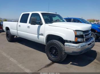  Salvage Chevrolet Silverado 2500