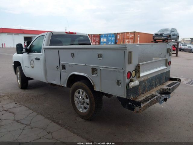 Chevrolet Silverado 2500 Work Truck Image 13