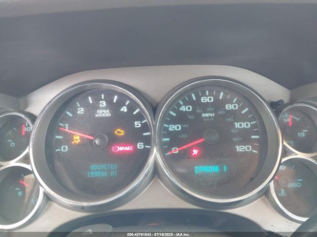 Chevrolet Silverado 2500 Work Truck Image 8