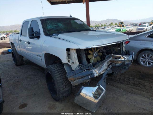  Salvage Chevrolet Silverado 2500