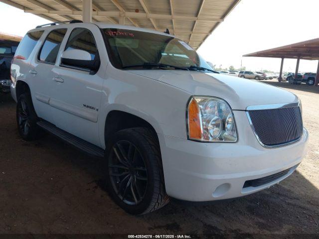  Salvage GMC Yukon