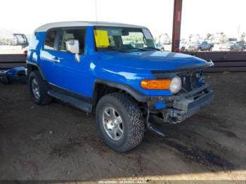  Salvage Toyota FJ Cruiser