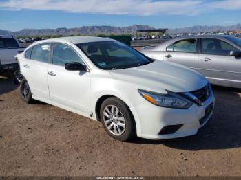  Salvage Nissan Altima