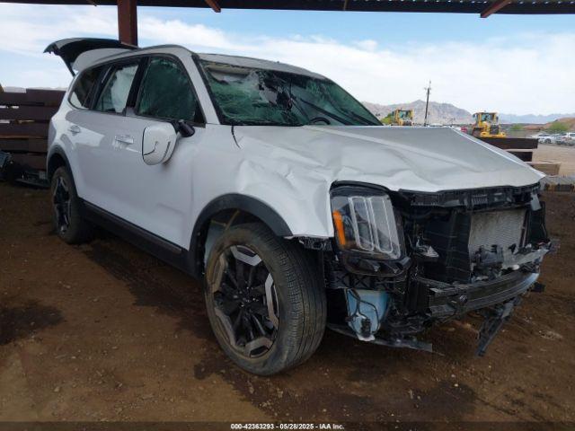  Salvage Kia Telluride