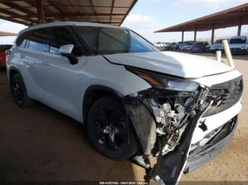  Salvage Toyota Highlander