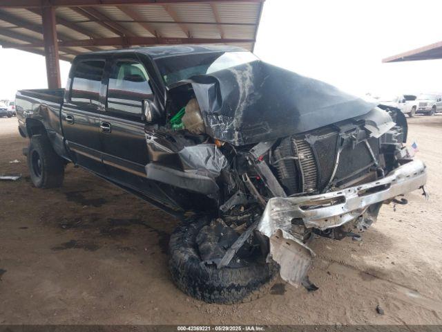  Salvage Chevrolet Silverado 2500