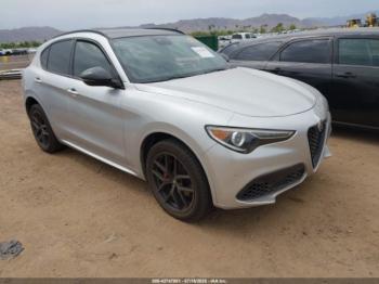  Salvage Alfa Romeo Stelvio