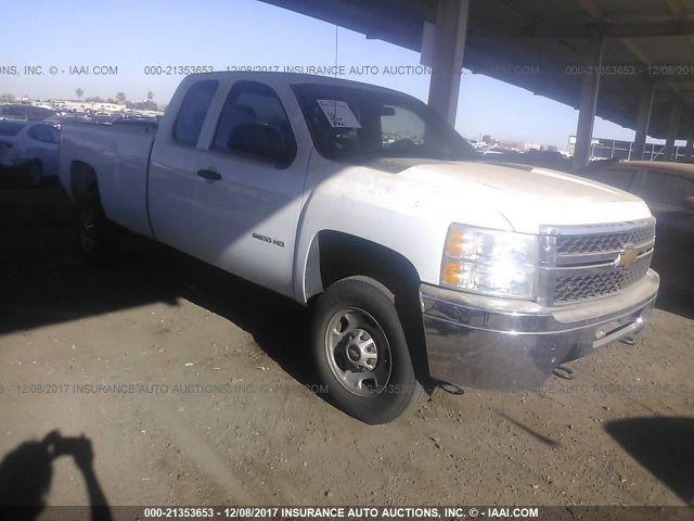  Salvage Chevrolet Silverado 2500