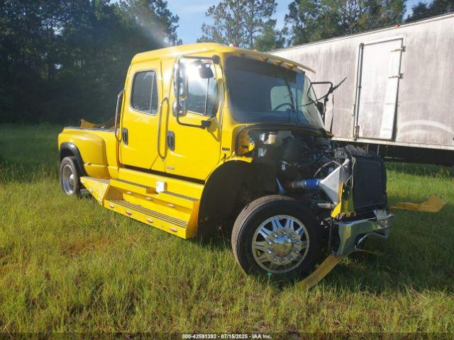  Salvage Freightliner Sport Chassis