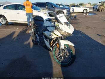  Salvage Yamaha Yzfr3
