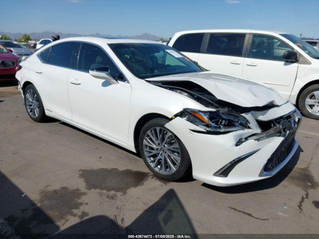 Salvage Lexus Es