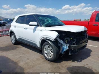  Salvage Hyundai VENUE