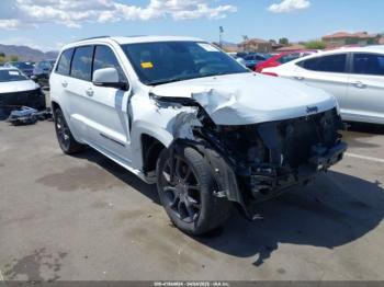  Salvage Jeep Grand Cherokee
