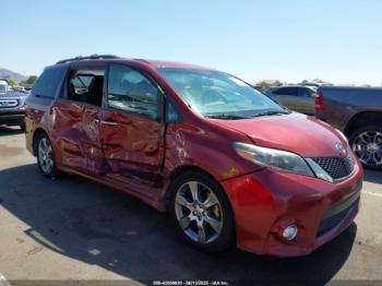  Salvage Toyota Sienna
