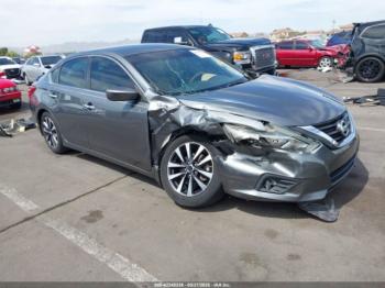  Salvage Nissan Altima