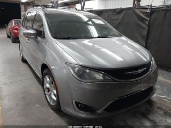  Salvage Chrysler Pacifica