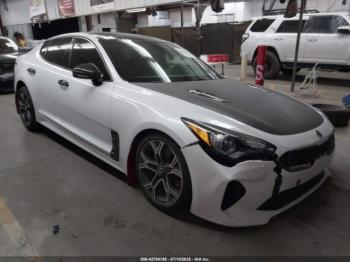  Salvage Kia Stinger