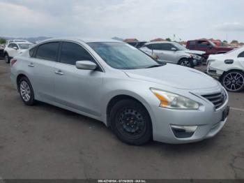  Salvage Nissan Altima