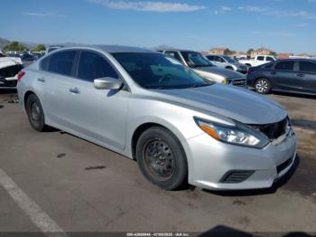  Salvage Nissan Altima
