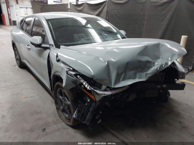  Salvage Kia K4