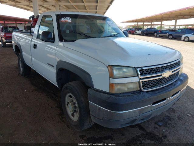  Salvage Chevrolet Silverado 2500