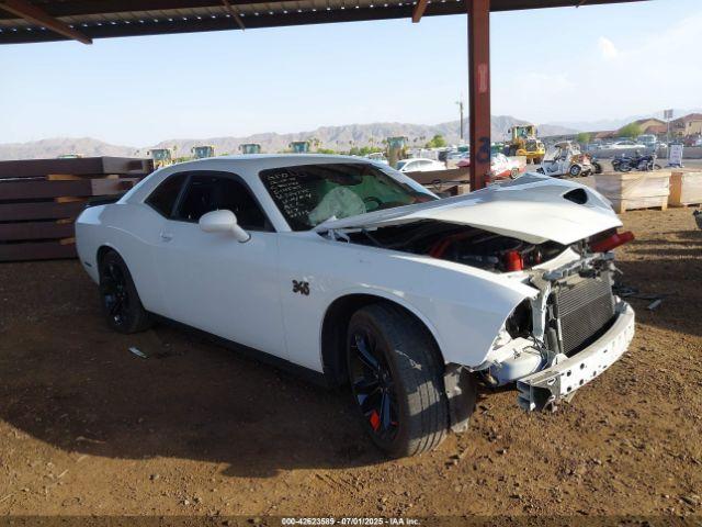  Salvage Dodge Challenger