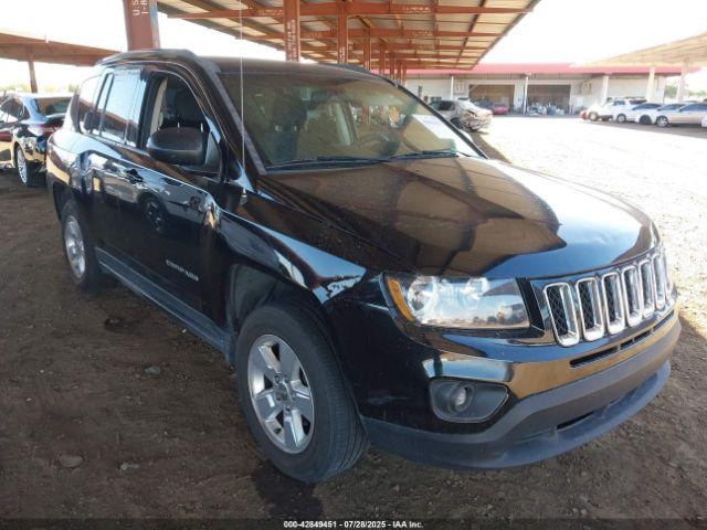  Salvage Jeep Compass