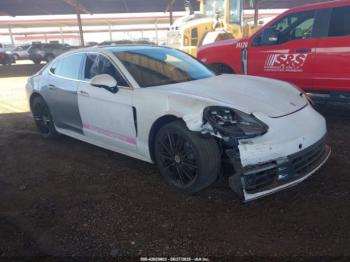  Salvage Porsche Panamera