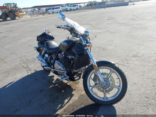  Salvage Honda Vf750