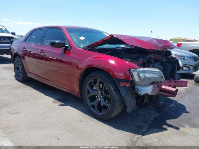  Salvage Chrysler 300