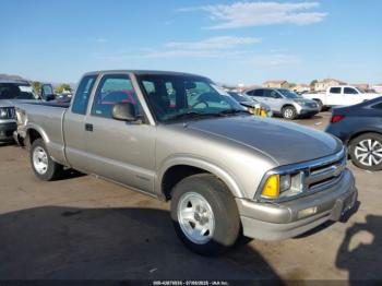 Salvage Chevrolet S-10