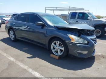  Salvage Nissan Altima
