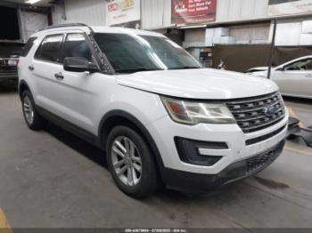  Salvage Ford Explorer