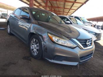  Salvage Nissan Altima