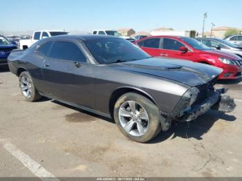  Salvage Dodge Challenger