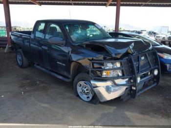  Salvage Chevrolet Silverado 2500