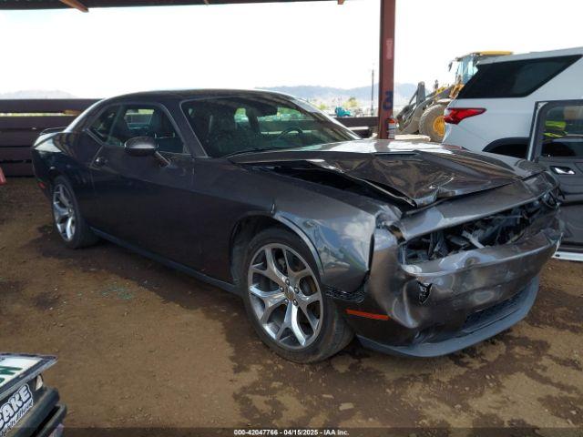  Salvage Dodge Challenger