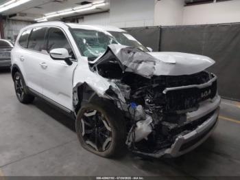  Salvage Kia Telluride