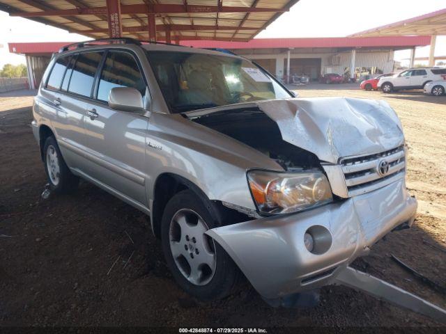  Salvage Toyota Highlander
