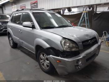  Salvage Hyundai TUCSON