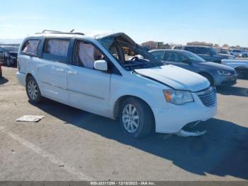  Salvage Chrysler Town & Country