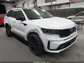  Salvage Kia Sorento