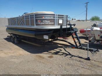  Salvage Trailer Trailer   Hull Id Buj1290