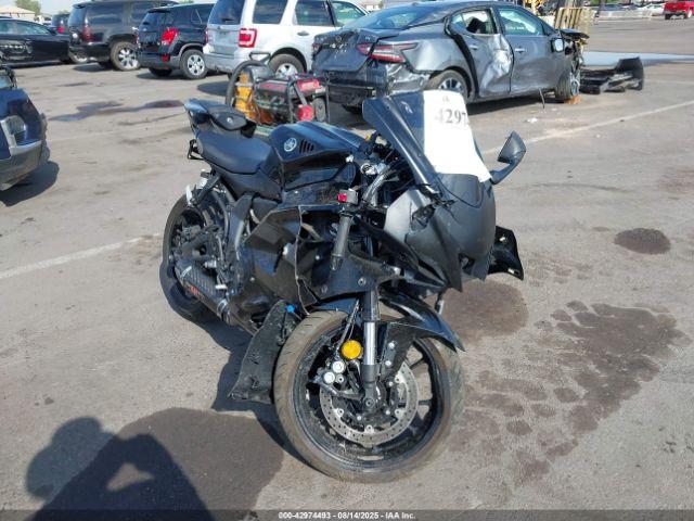  Salvage Yamaha Yzfr7