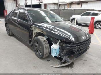  Salvage Hyundai ELANTRA
