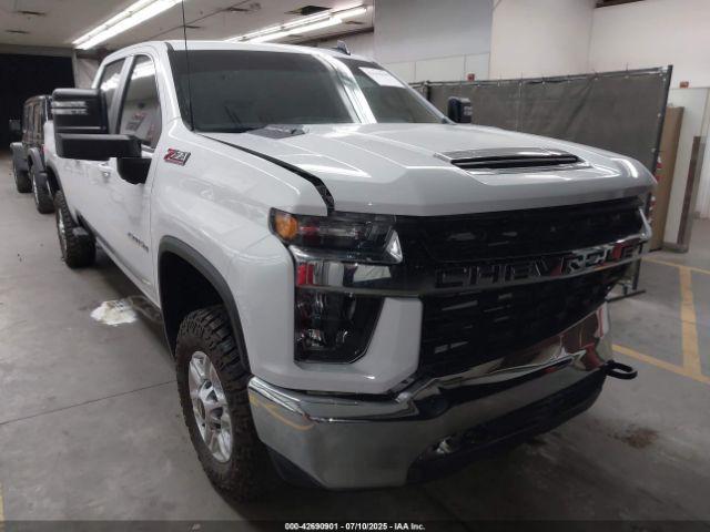  Salvage Chevrolet Silverado 2500