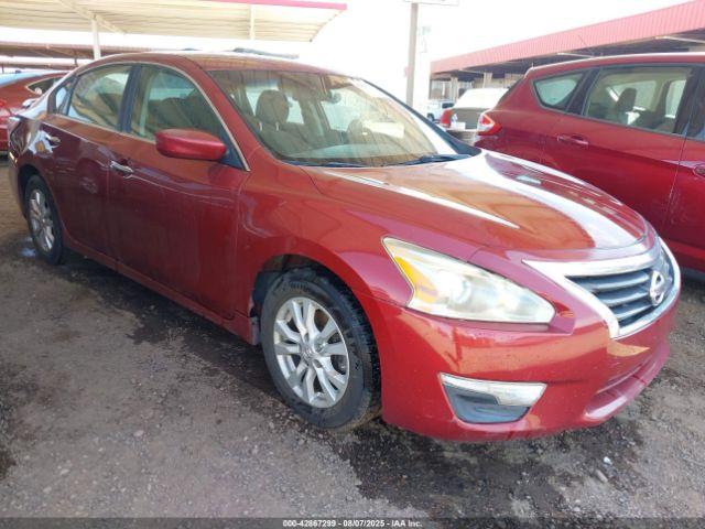 Salvage Nissan Altima